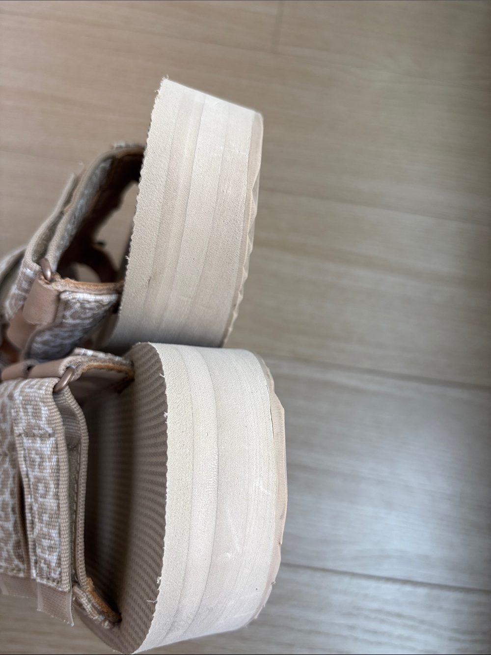 Women's Teva Mevia Flatform Strappy Sandal - Picture 7 of 12